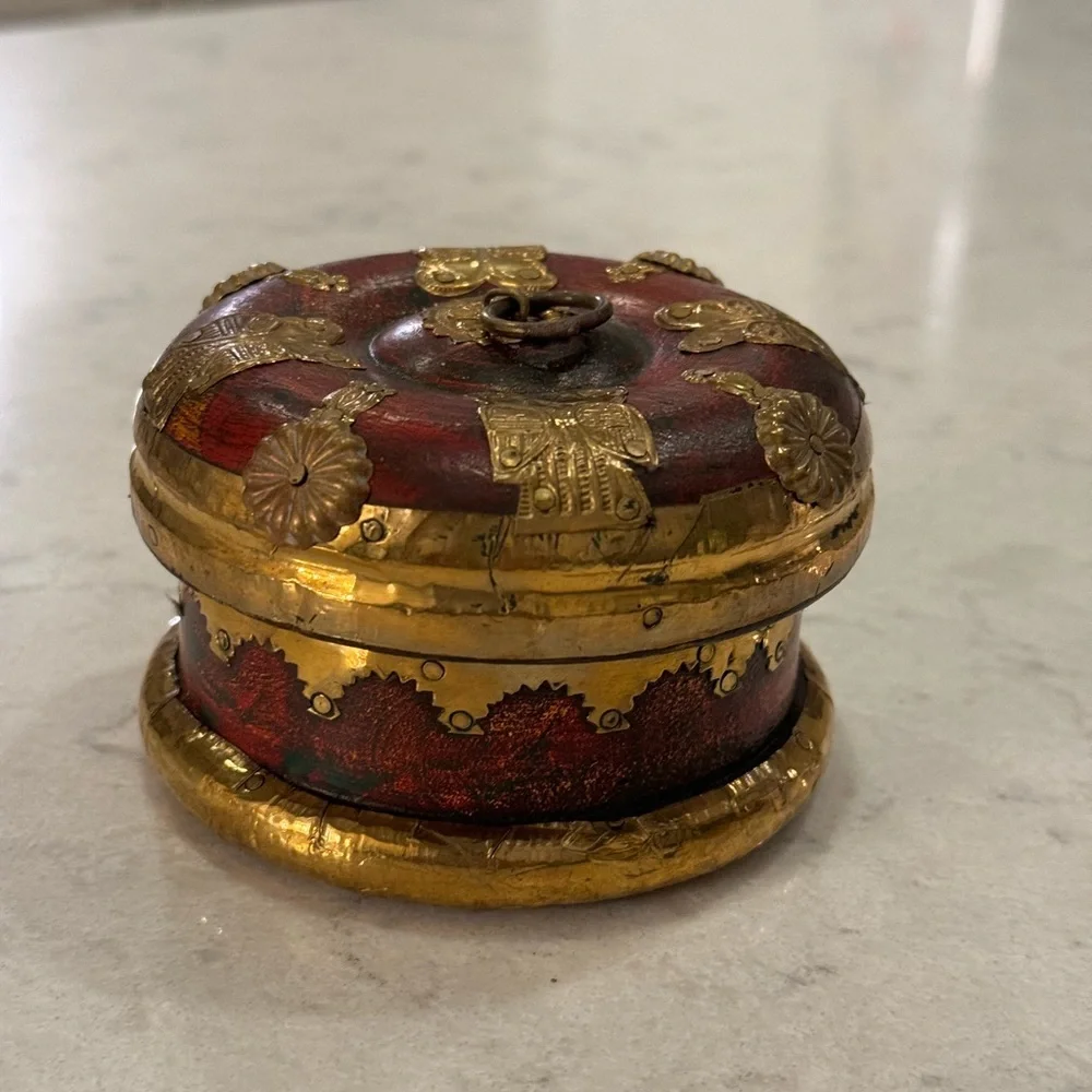 Indian Wooden Brass Overlay Red Silk Interior Trinket Box